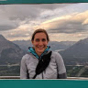 Meet your Posher, Holly